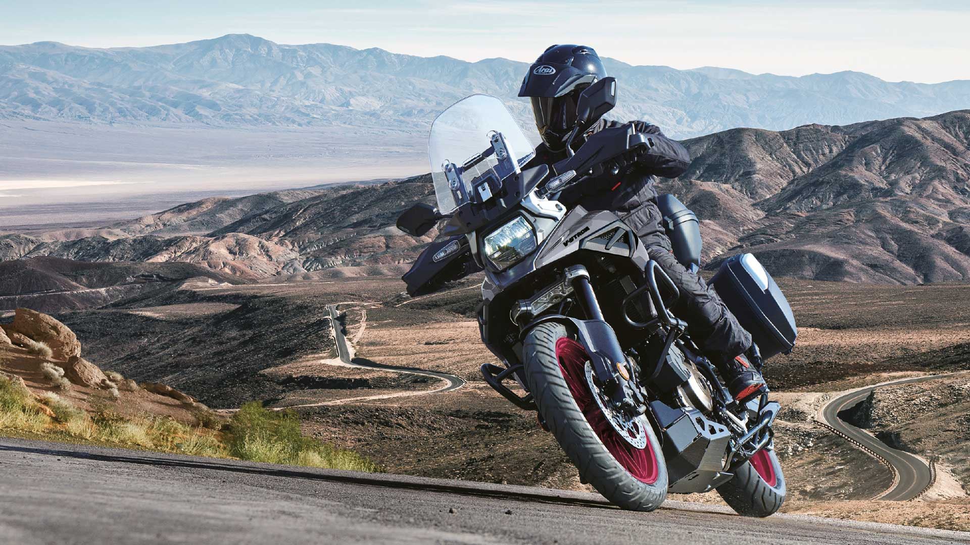 POTENCIAL ILIMITADO PARA VOCÊ EXPLORAR A MOTO E O MUNDO